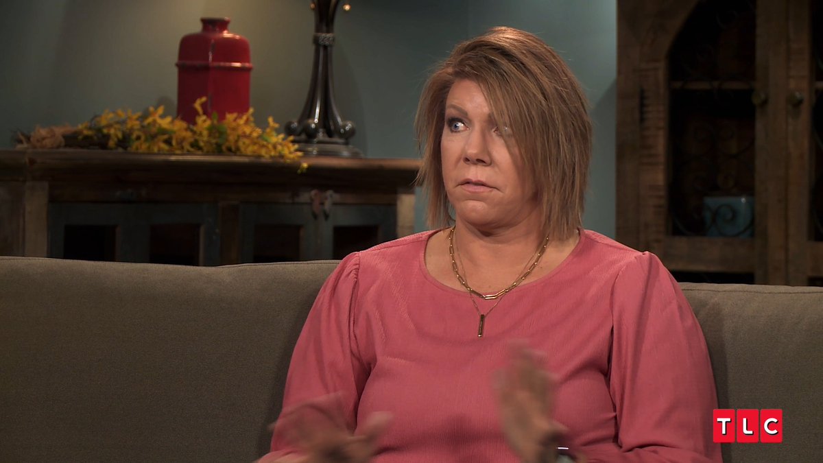 Kody breaks down in tears over Meri moving away. Catch the emotional moment on #SistersWives, TONIGHT at 10/9c.