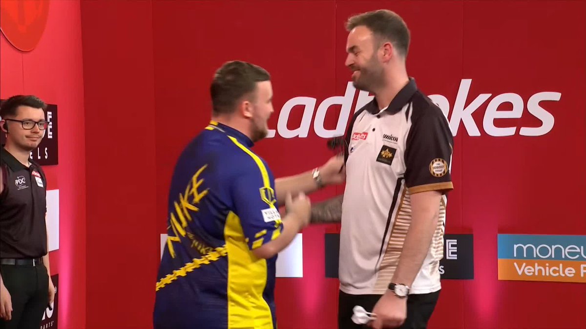 LITTLER INTO THE FINAL! Luke Littler is one game away from winning back-to-back TV titles! The teenage superstar averages 104 to defeat Ross Smith 11-9 in a high-quality semi-final! 📺 #PCF2024 | SFs