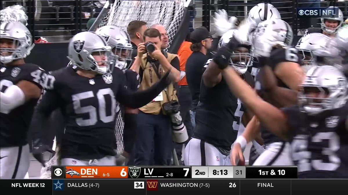 FAKE PUNT 🚨 Las Vegas Raiders gettin' tricky