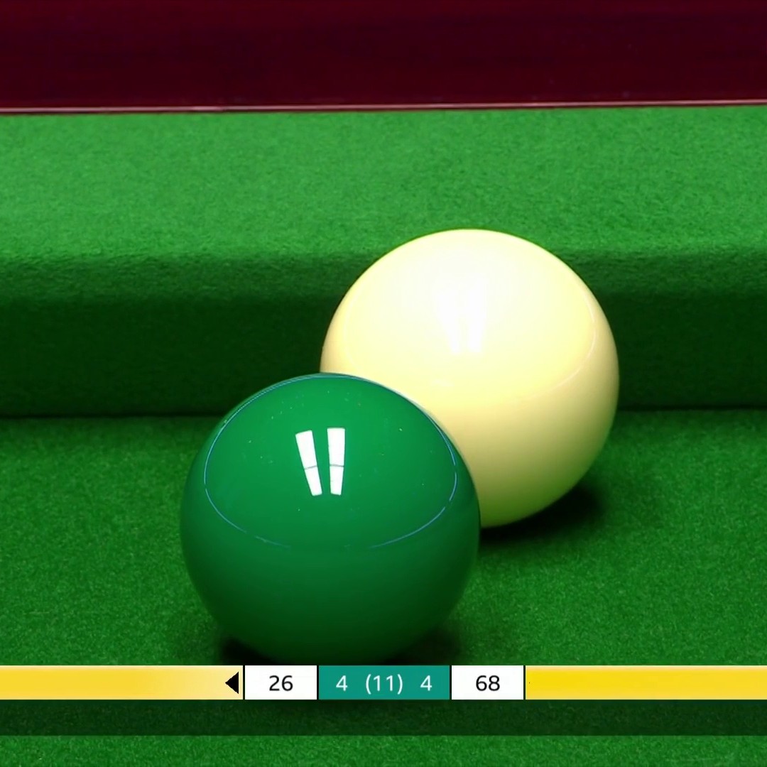 A 𝐛𝐞𝐚𝐮𝐭𝐢𝐟𝐮𝐥 move from Selby gets a snooker behind the green 😍 #UKChampionship