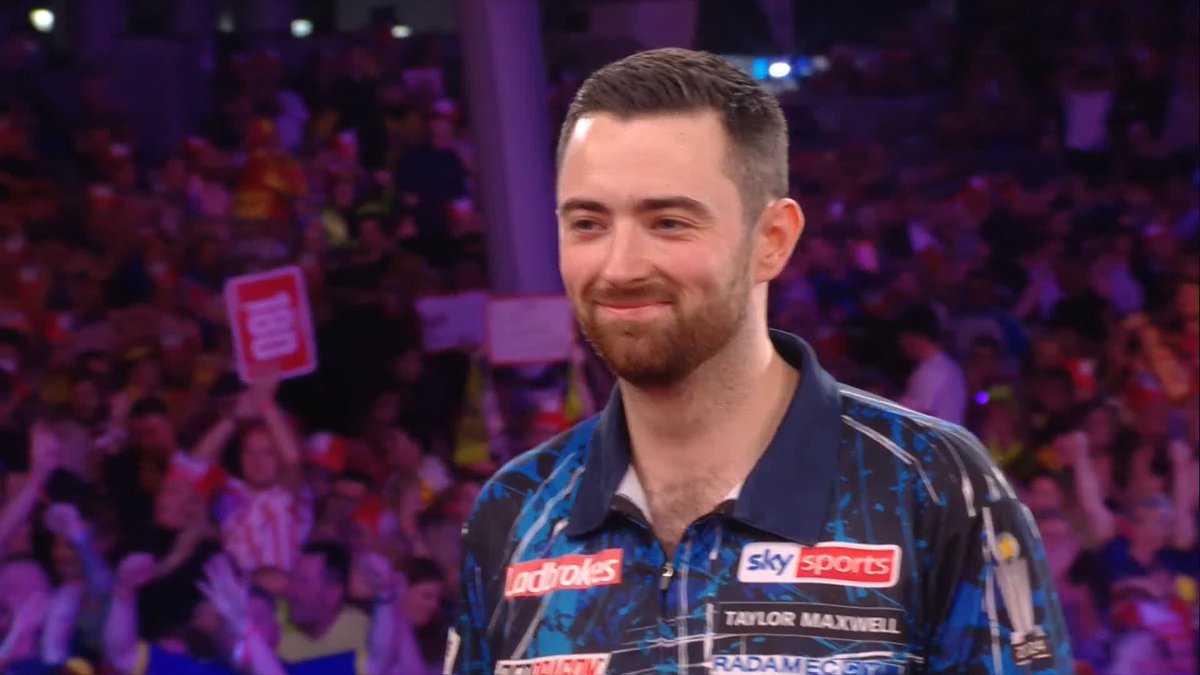The friendly rivalry between Luke Littler and Luke Humphries summed up in one moment during an intense major final. Darts. What a sport 👏