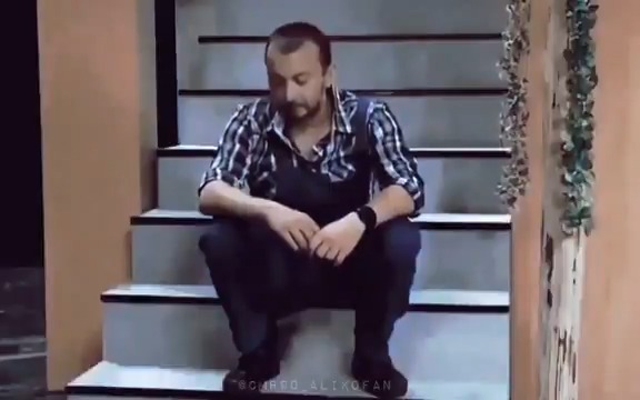 Bu edit beni bambaşka yerlere götürdü... "Ama söylemek lazım işte. İçinde ne varsa söylemek lazım..."