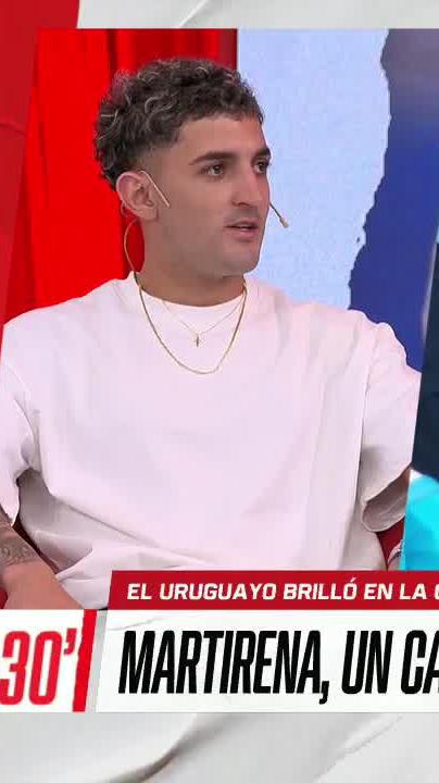 💬 "LLEGAR AL #CILINDRO, VER EL OBELISCO... YO NUNCA VIVÍ ALGO ASÍ, ES LA REALIDAD, PORQUE EN URUGUAY NO PASAN ESTAS COSAS" 🎙️ Martirena, sobre los históricos festejos de #RACING 🎓