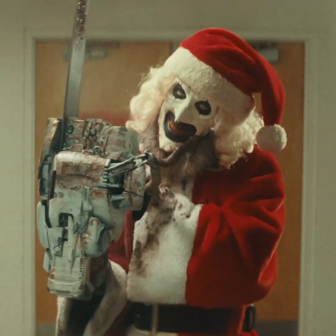 let art the clown in 🤡🔪 #terrifier3 is out now on home premiere in 🇬🇧 &amp; 🇮🇪all the ways to buy or rent