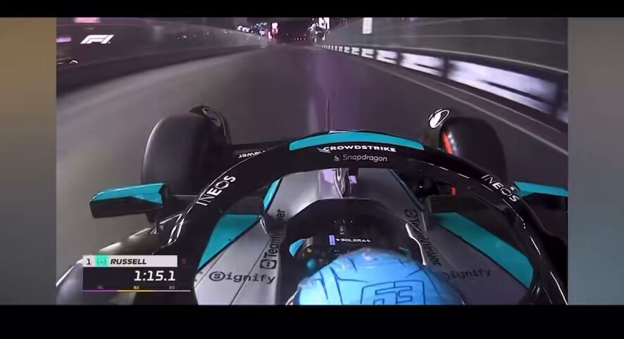 Das is weird… are my eyes playing tricks on me or does the front axle move as the steering wheel gets pulled back under braking? Could it be load transfer, or something else? 🧐