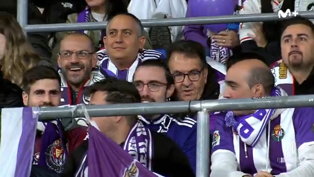 💜 Antonio se quedó viudo hace ocho años. Ahora no se separa de Rubén y de su Real Valladolid C.F.. #ElDíaDespués, a las 21:00 en Movistar Plus (dial 7).