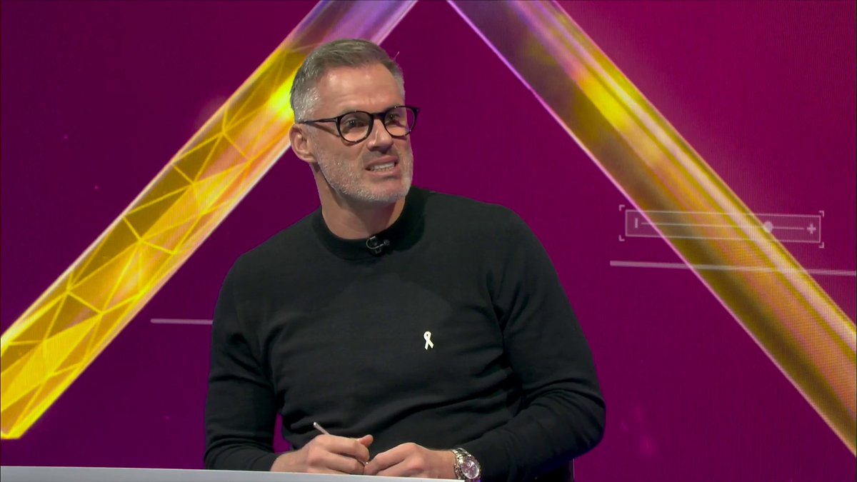 "I can see West Ham getting rolled over" 😲 Jamie Carragher says West Ham are lacking in spirit and fight.