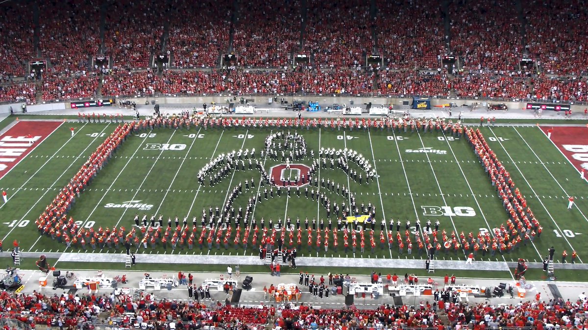 We LOVE it when The Ohio State University Marching Band does this. ⬇️😏
