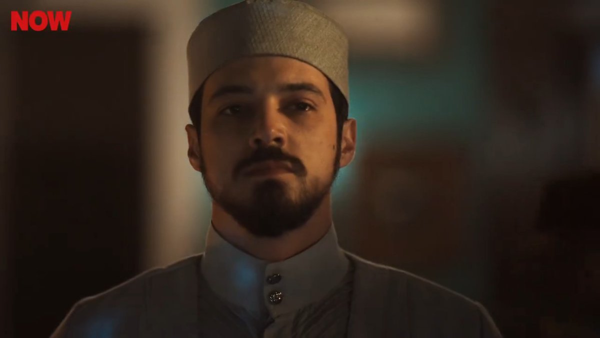 “Mürşidimiz geldi arkadaşlar, Cüneyd Efendi geldi!” 📿 NOW'daki ekran yayınını kaçıranlar için tüm bölümler Disney+'ta! #kızılgoncalar @disneyplustr @kizil_goncalar