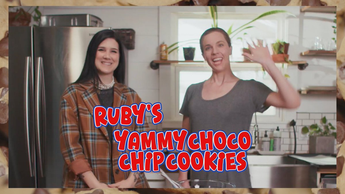 Let’s kick off the holiday season with a warm, cozy treat: Ruby’s Yammy Choco-Chip Cookies! 🍪 Lindsay Jones & Arryn Zech, the voices of Ruby & Blake in RWBY, teach you how to make this delicious recipe that will crown you the winner at Thanksgiving dinner!
