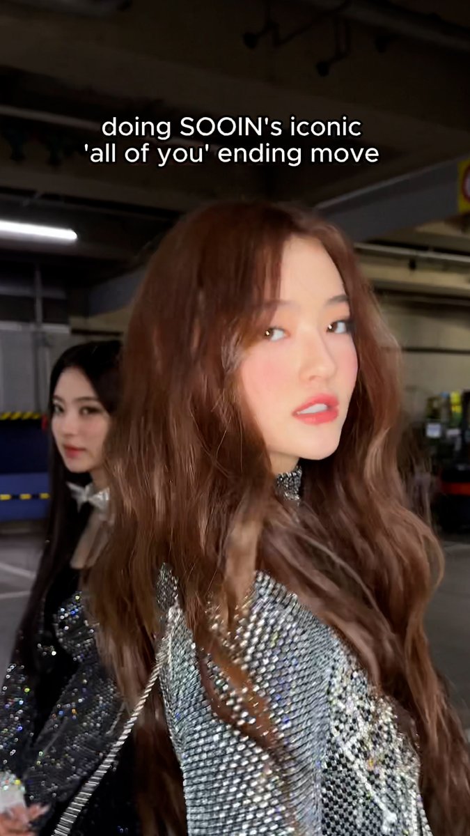 guess who the real SOOIN is ๐ TikTok : Shorts : Reels : NAVER TV : #MEOVV #๋ฏธ์ผ์ค #TOXIC #BODY #SOOIN #์์ธ #GAWON #๊ฐ์ #ANNA #์๋ #ELLA #์๋ผ #toxicgirlwinter #2024MAMA