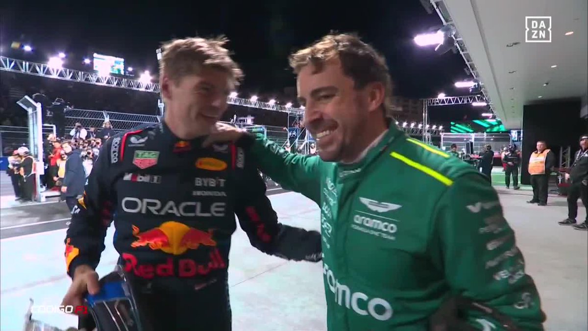 “Te voy a esperar” le dice Max a Fernando justo cuando se proclamó campeón de su cuarto título mundial. Verstappen es como Topuria, está en un ring en el que gana a todos y reta a los que aún no ha ganado y sabe que pueden ser difíciles como es Fernando.