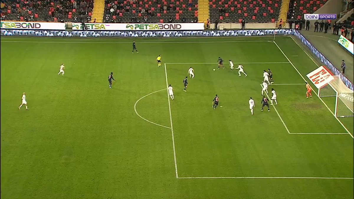 Çağdaş Atan, Berkay Özcan’ı kadro dışı bıraktı. Şimdi soruyorum: Fener'e de kaptırmadan, rotasyon oyuncusu olarak Galatasaray’a kazandırmak mantıklı bir hamle olmaz mı? Sarı-kırmızı camiadan net fikirler bekliyorum!