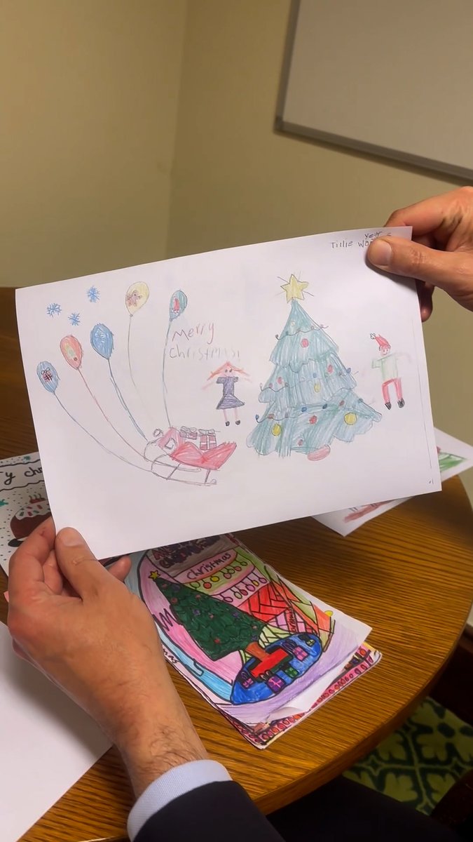 Results are in for the Nigel Farage Clacton Christmas Card Competition! 🧑‍🎄