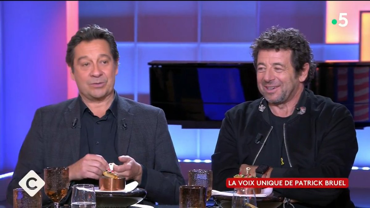 "Il faut que la voix fasse écho, que ce soit quelqu’un de populaire. Patrick Bruel aime le public, les tournées et son métier." La voix unique de Patrick Bruel imitée par Laurent Gerra dans #CàVous
