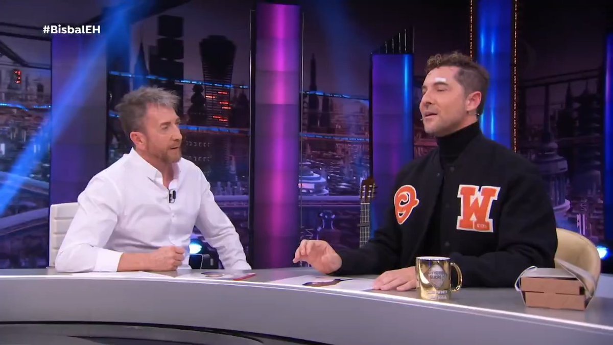 🎤 davidbisbal nos enseña a cantar a media voz #BisbalEH