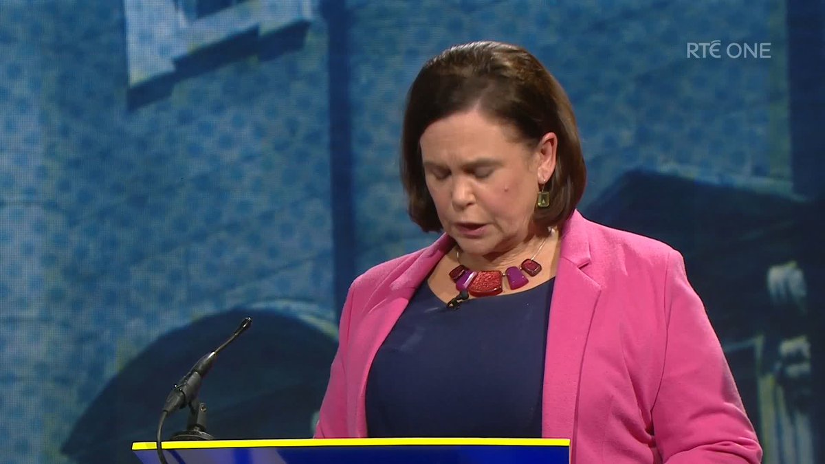 "The banks will have requirements that will have to be met." Mary Lou McDonald says she's 'absolutely confident' banks will offer mortgages to potential buyers under Sinn Féin's proposed housing plans, despite recent comments from the banking federation. #rtept | RTÉ News