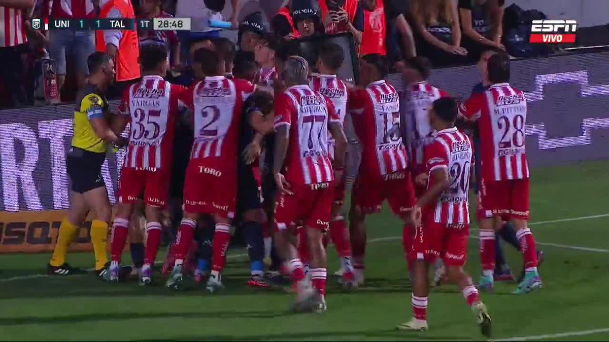 ‼️ RUBEN BOTTA convirtió el penal, realizó gestos ante la gente y EXPLOTARON los jugadores de Unión contra el ex Colón.