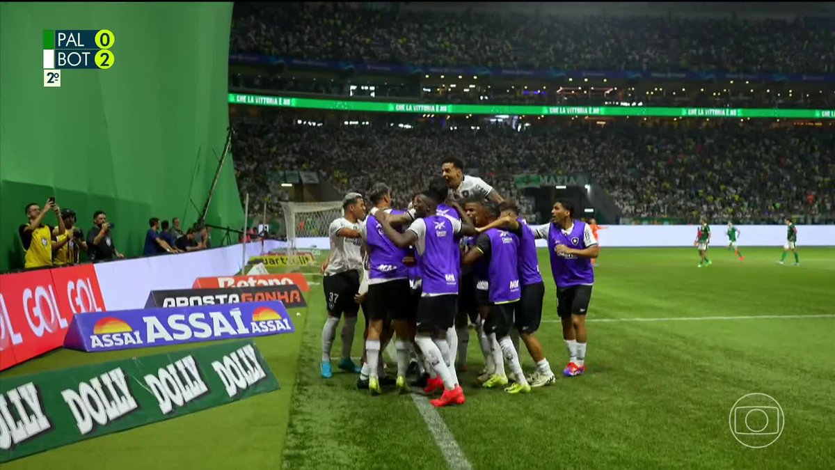 Jefferson Savarino 🇻🇪 facturó en el triunfo 1-3 de Botafogo sobre Palmeiras. Si su equipo se consagra, el venezolano obtendrá el Brasileirao 🇧🇷 por segunda vez en su carrera (lo logró en 2021 con Atlético Mineiro).