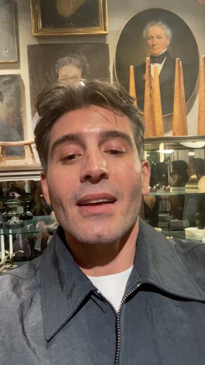 Asaf benim için de çok güzel bir duygu demek. Asaf 28 Kasım'da sadece Netflix'te.