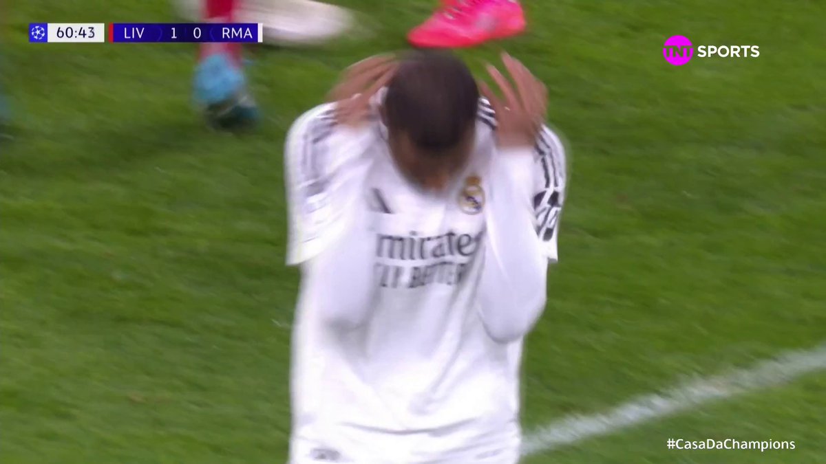 MBAPPE ESTÁ JUDIANDO DA BOLA E ACABA DE PERDER UM PENALTI CONTRA O LIVERPOOL! SIMPLESMENTE KELLEHER! Qual sua opinião sobre Mbappe?