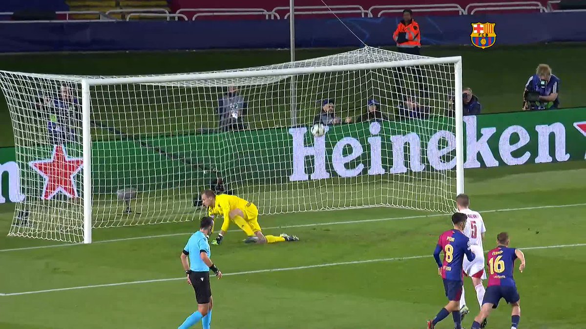 Robert Lewandowski's 100th goal in the UEFA Champions League