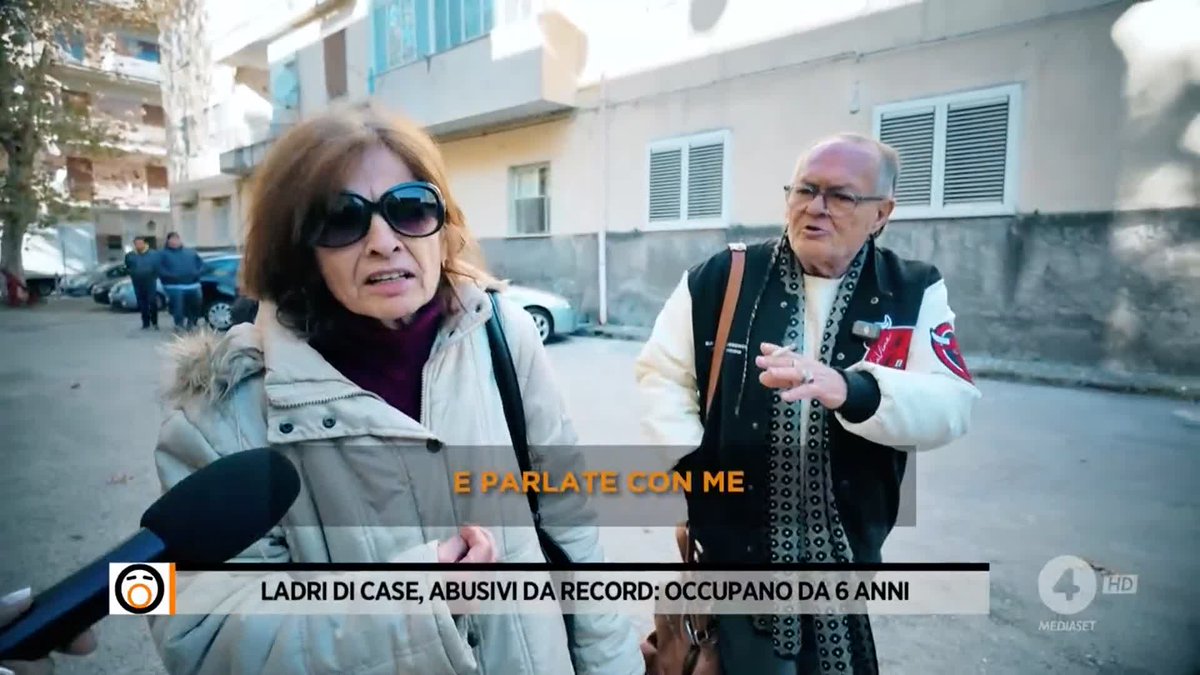 Salvatore nel 2018 mette in vendita la propria casa e si presenta una signora che gli dà la caparra e chiede di poter entrare in casa per sistemarla. La donna non si presenta al rogito, lo posticipa.. ed è dentro casa da 6 anni! Servizio di Viviana D'Introno a #Fuoridalcoro
