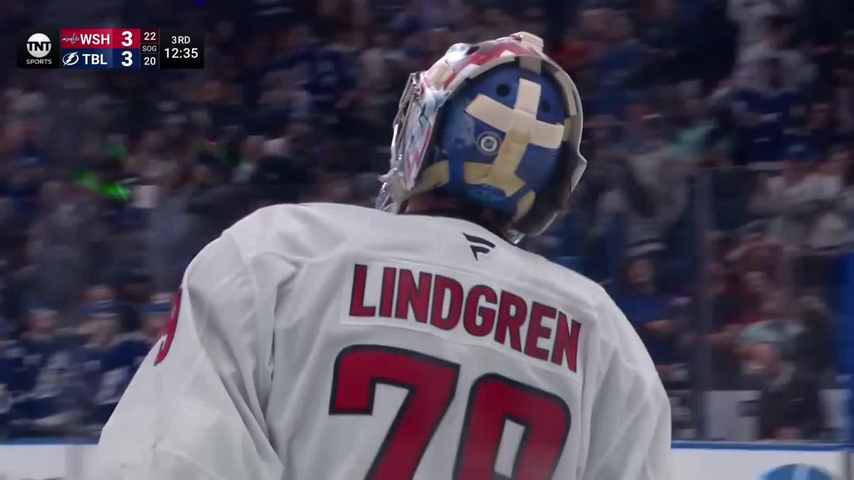 CHARLIE LINDGREN JUST SHOT THE PUCK INTO HIS OWN NET 😳