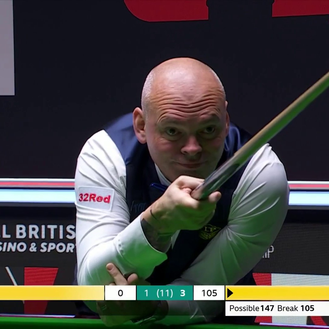 "He is not happy." 💢 Stuart Bingham pointed his cue at a member of the audience after missing a black en route to a potential 147. 🫵 #VPUKChampionship