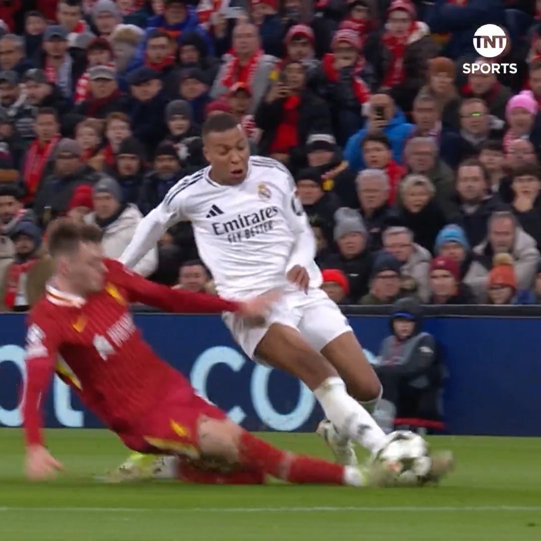 ALL the angles of Conor Bradleyโs stunning recovery tackle on Kylian Mbappe ๐ช