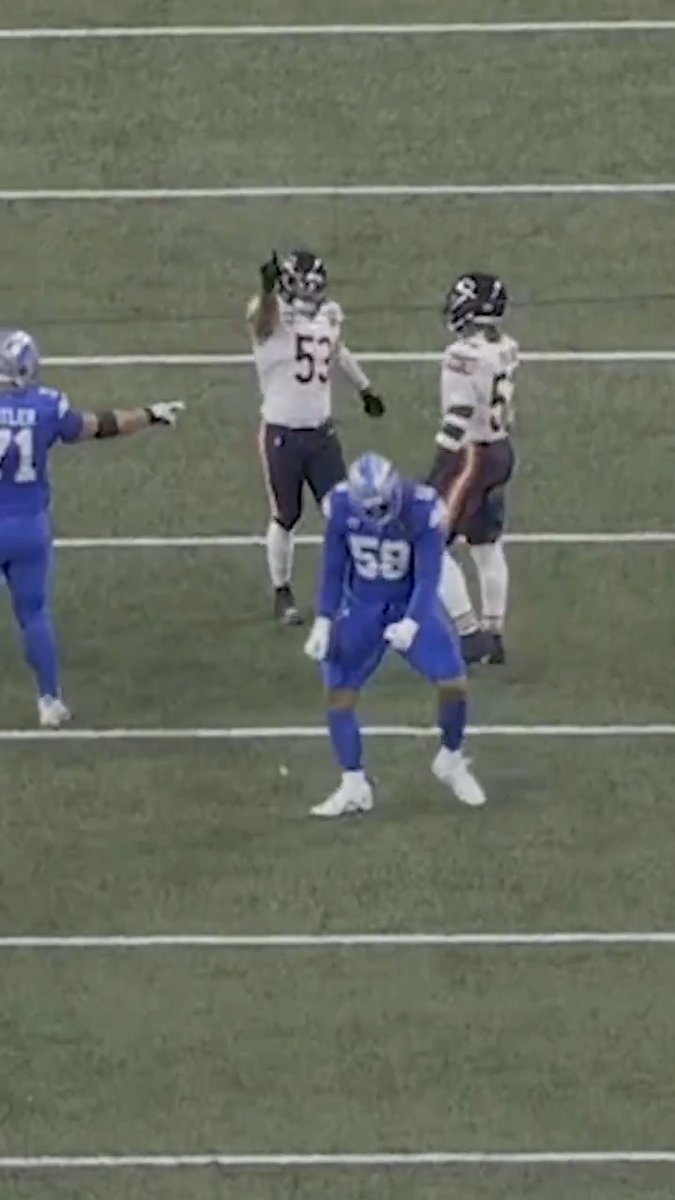 .Penei Sewell was so psyched the fake snap worked on 4th down 😂