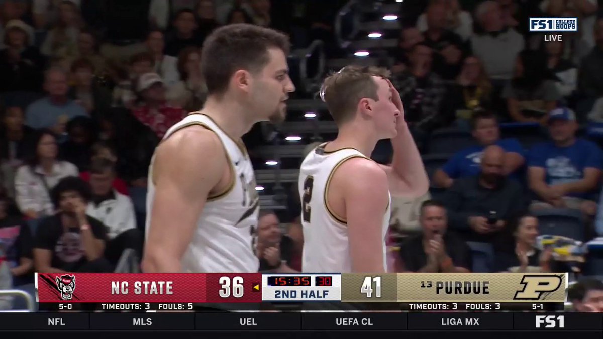 Off the bus range. 🔥🔥🔥 📺: FS1