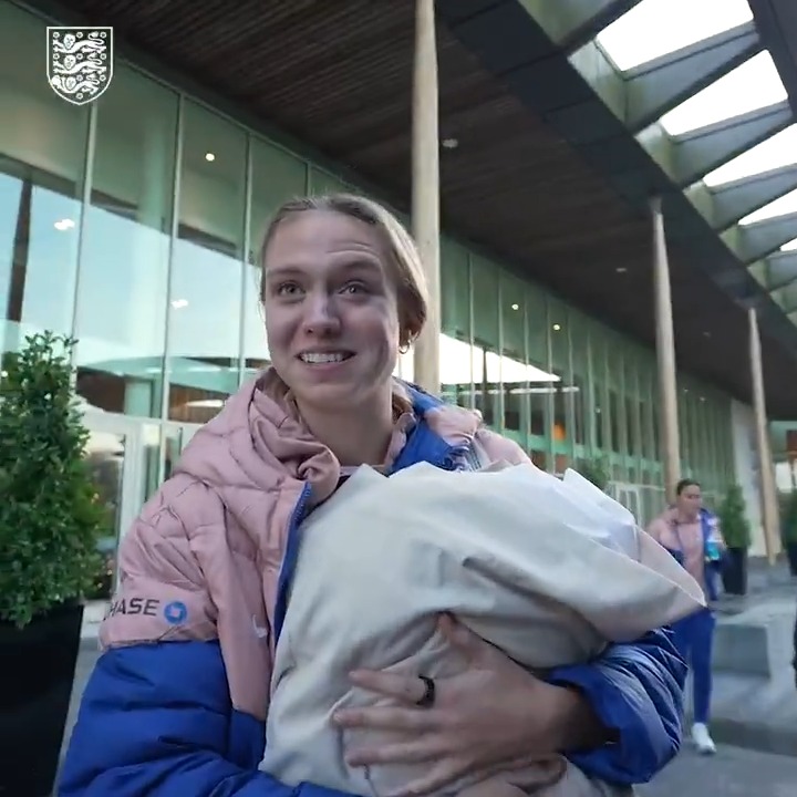 Which #Lionesses would survive I'm A Celebrity... Get Me Out Of Here!? 🐛