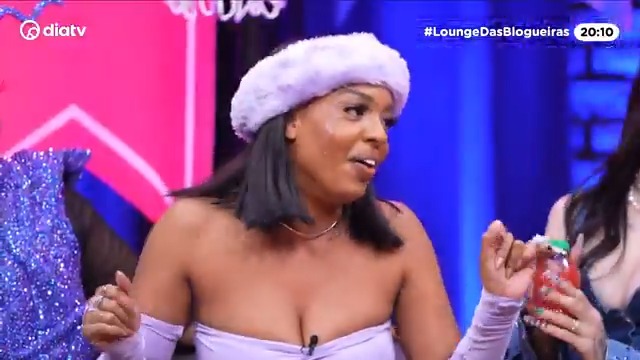 *VAIA CEARENSE* *ONOMATOPEIA DO RATINHO* *PERUCA VOANDO* 🔥🔥🔥🔥🔥 #LoungeDasBLogueiras