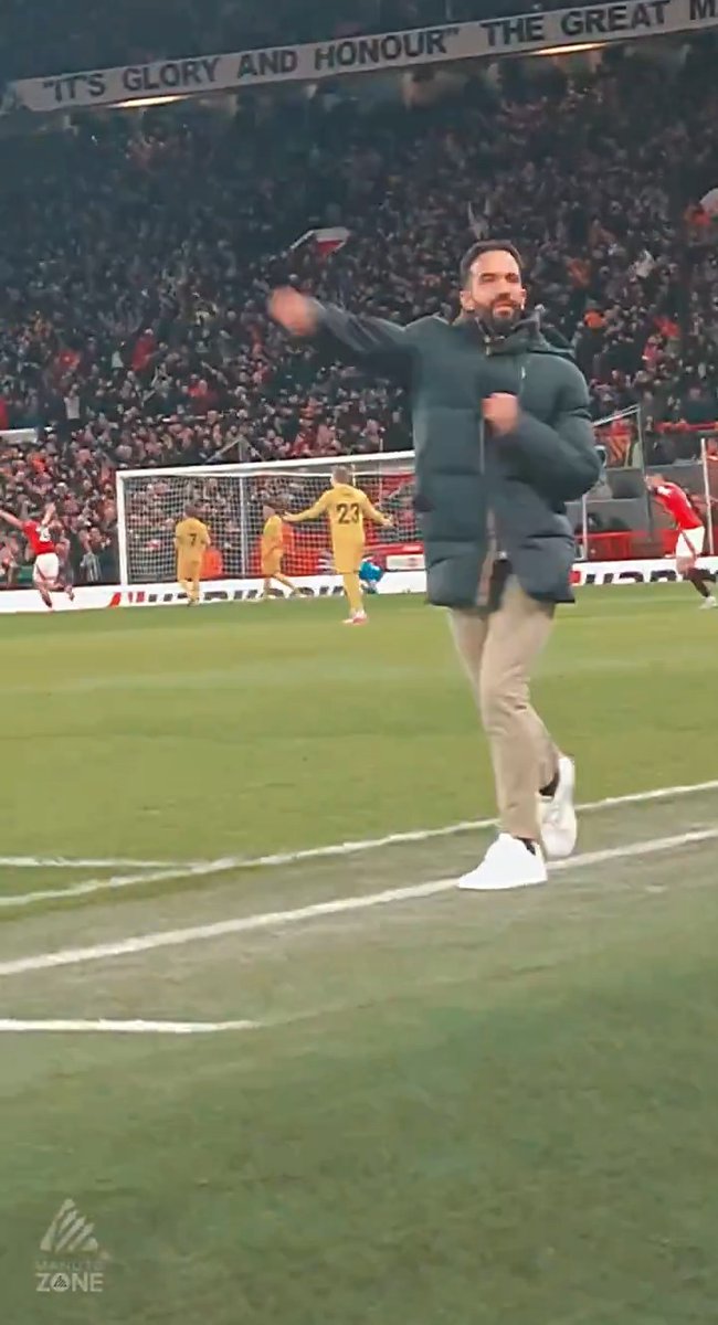 Ruben’s reaction to Hojlund’s first goal from the dugout 🤩 One of us 🔴 🎥 - tt/ghodadra786