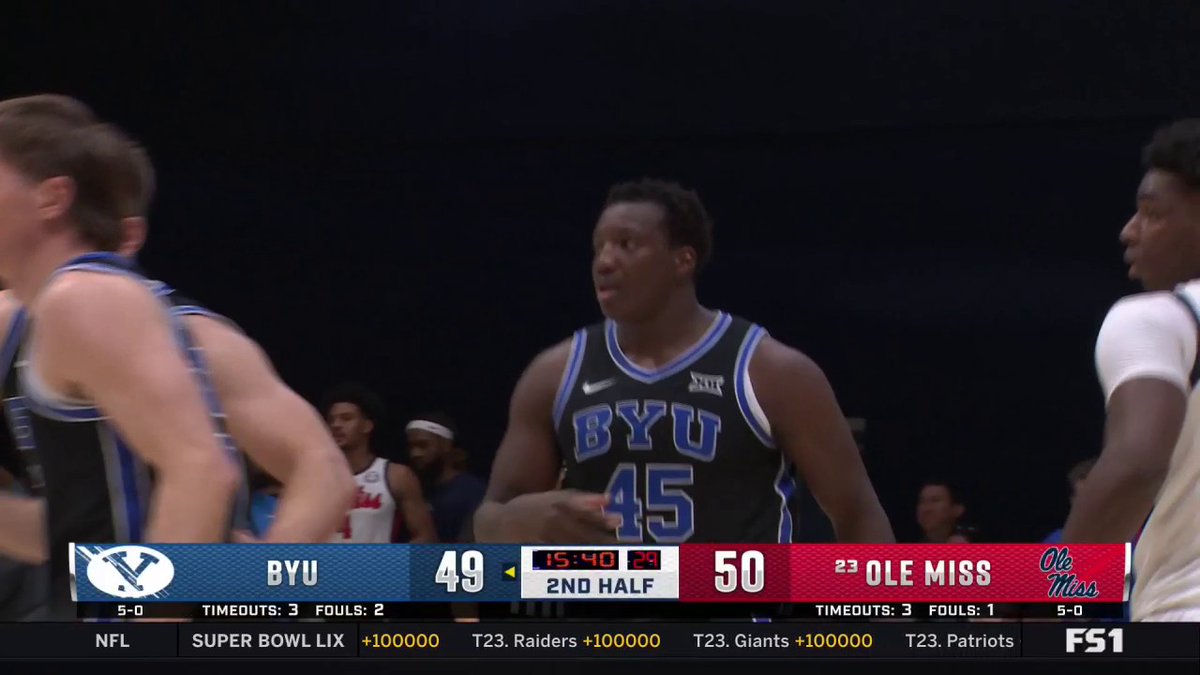 Fousseyni Traore with the POSTER! 💪 😱 BYU Men's Basketball