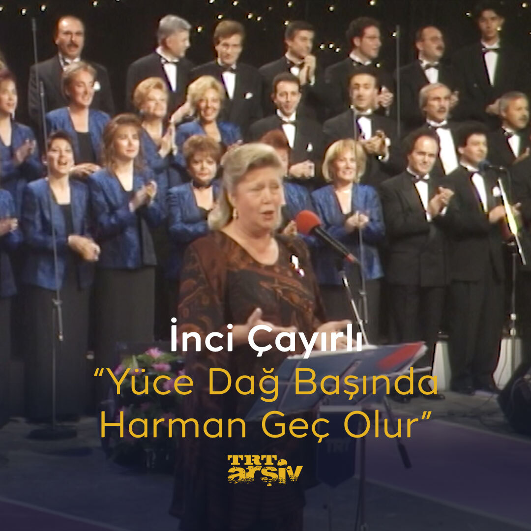 1994 yılına dönüyor, “Yüce Dağ Başında Harman Geç Olur” adlı türküyü #İnciÇayırlı'nın sesinden dinliyoruz. ⛰️