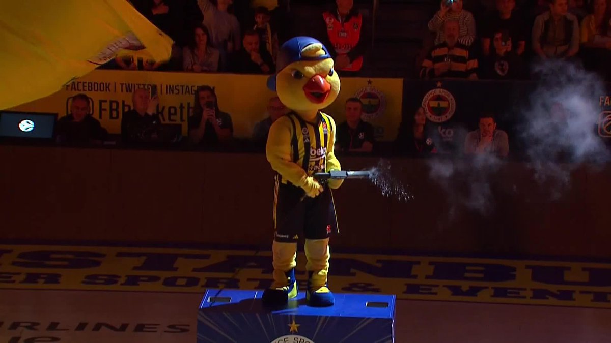 Maç öncesi sahne onun: YELLOW! 🔥 Fenerbahçe Beko 🟡🔵