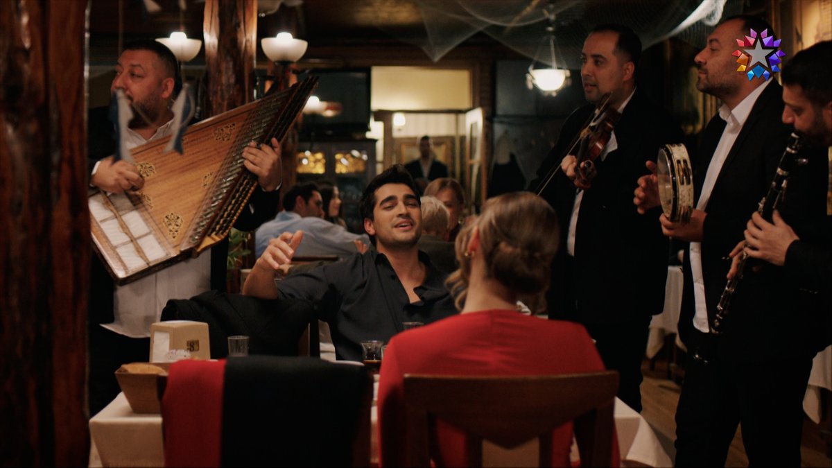 “Hani büklüm büklüm boynunda…” 🎶 #SeyFer #YalıÇapkını Yalı Çapkını