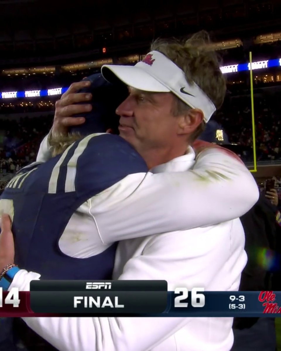 This moment between Jaxson Dart and Lane Kiffin ❤️