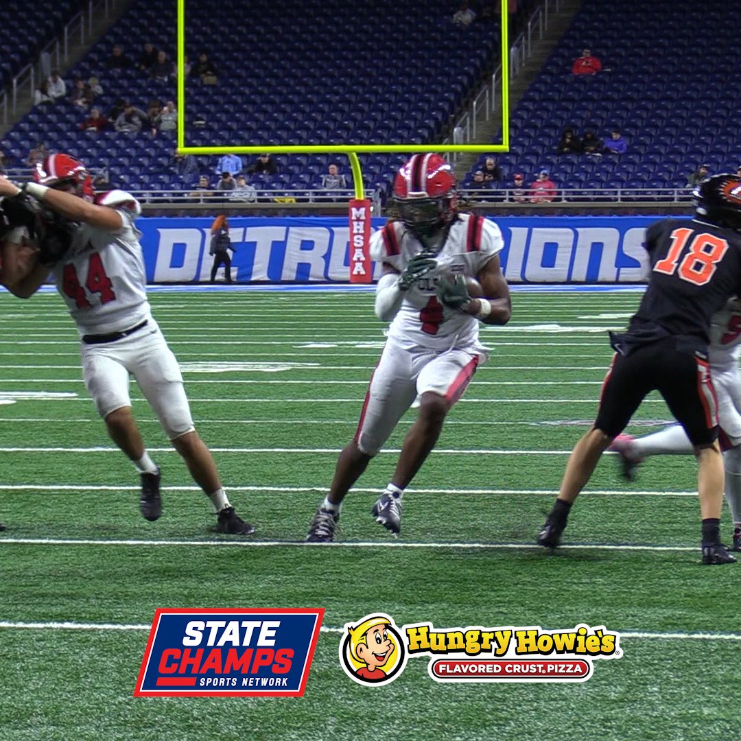 Orchard Lake St. Mary's senior and Mr. Football finalist Bryson Williams scored on the jet sweep late in the 2nd quarter as the Eaglets goes into halftime leading 14-13 over Byron Center in the Division 2 Football Final. Delivered by Hungry Howie's 🍕 Bryson Williams | OLSM Football