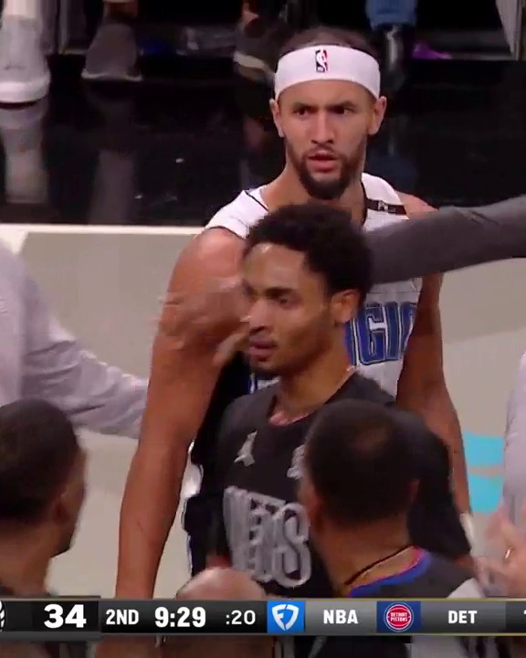 Ben Simmons thinks he’s still him 😭💀