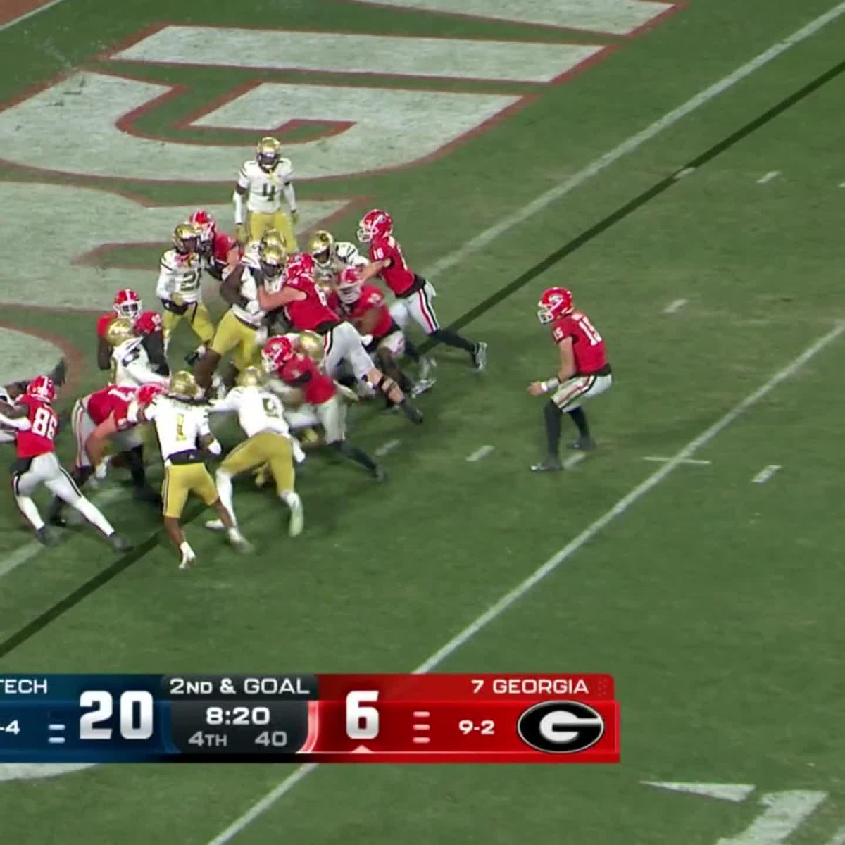 WE GOT A BALL GAME 🍿 Georgia makes it a one possession game. 📺: ABC