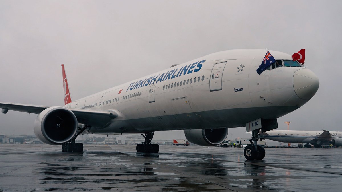 Sydney, here we come! 🌏✈️ Our flight from Istanbul has landed in the heart of Australia, and we’re ready to explore the wonders of this vibrant city. A journey to the other side of the world: Sydney! #TurkishAirlines