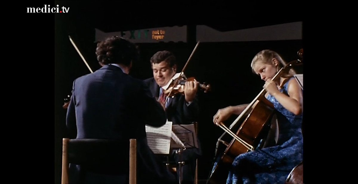 🎻✨ On August 30, 1969 Daniel Barenboim, Itzhak Perlman, Pinchas Zukerman, Jacqueline du Pré, and Zubin Mehta performed together Schubert's "Trout" Quintet! They interpreted the Thema. Andantino - Variazioni I-V - Allegretto. 🎻✨