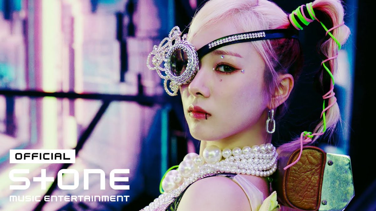 3 years ago today, EVERGLOW released their 3rd Mini Album ‘Return of The Girl’ with title track ‘Pirate’