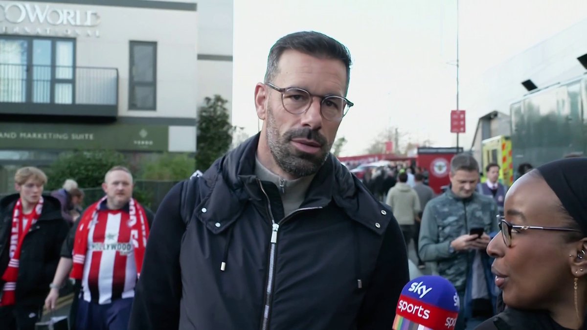 This is what happens when Sky Sports don’t send that Gary Cotterill muppet - managers are actually happy to chat to them.