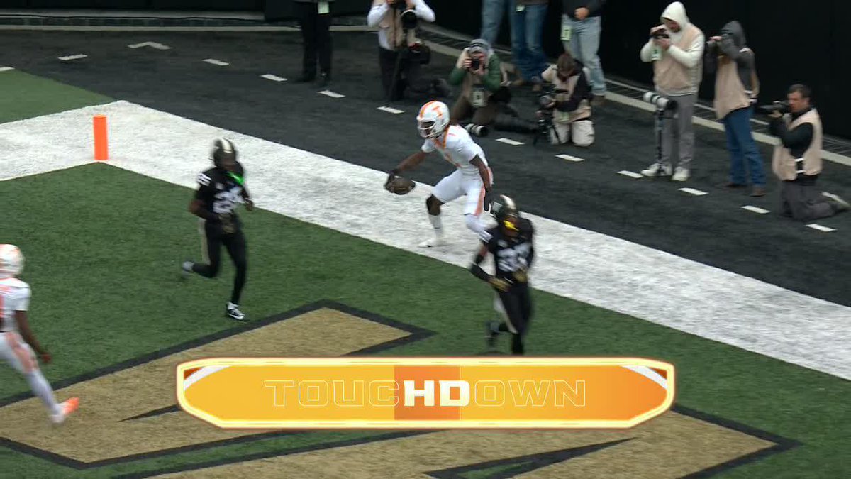TENNESSEE GOES 86 YARDS TO THE HOUSE 💪