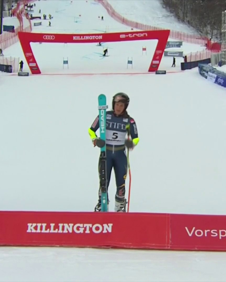 Mikaela Shiffrin's hope of recording her 100th World Cup win is ended by an unexpected fall 💔 We send our best wishes and hope Mikaela is okay 🫶