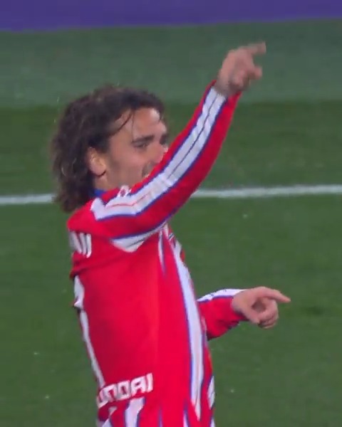 Antoine Griezmann 🇫🇷 vient d’inscrire un but sublime qui pue le football. ✨⚽️